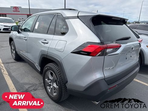 Used 2024 Toyota RAV4 XLE AWD/4WD image 18
