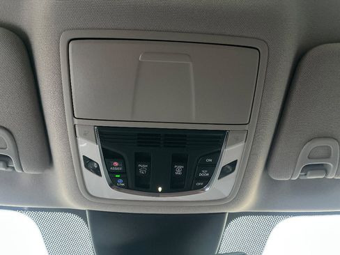 Certified 2024 Acura MDX SH-AWD w/ Advance Package image 35