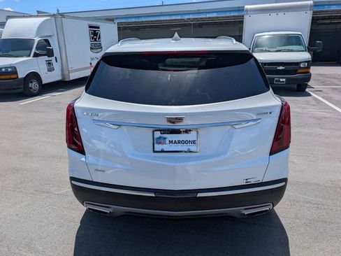 Used 2025 Cadillac XT5 Premium Luxury w/ Technology Package AWD/4WD image 6