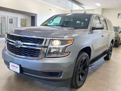 Used 2020 Chevrolet Suburban LS w/ Max Trailering Package AWD/4WD image 4