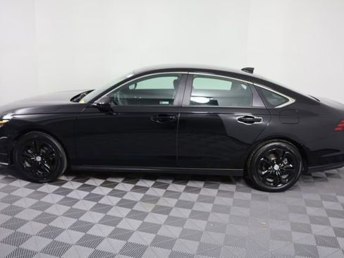 Used 2023 Honda Accord LX image 5