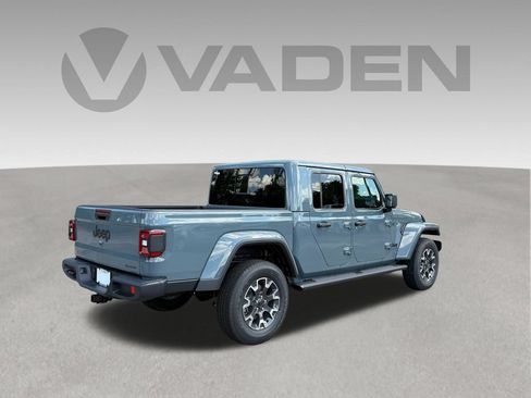 New 2026 Jeep Gladiator Sport AWD/4WD image 5