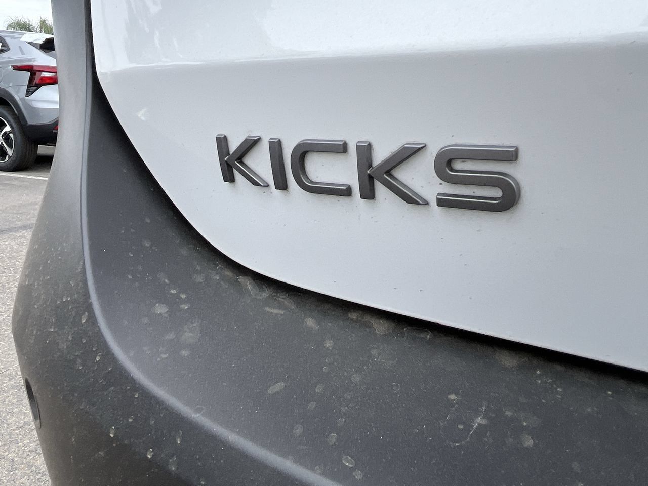 Used 2025 Nissan Kicks SR AWD/4WD image 28