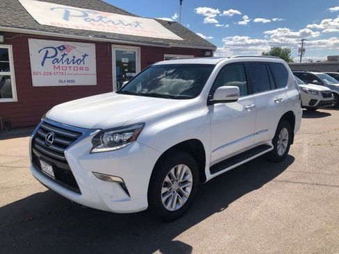 Used 2017 Lexus GX 460 Premium w/ Premium Package AWD/4WD image 1