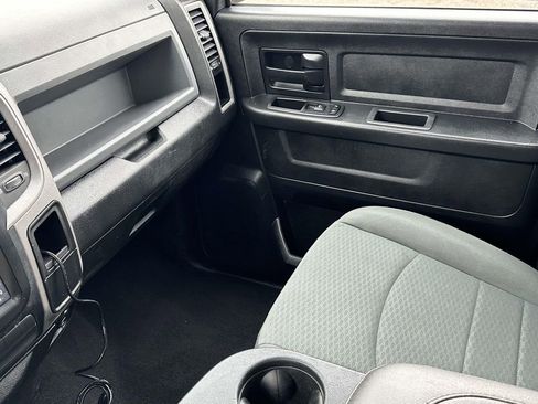 Used 2014 RAM 1500 Express AWD/4WD image 33