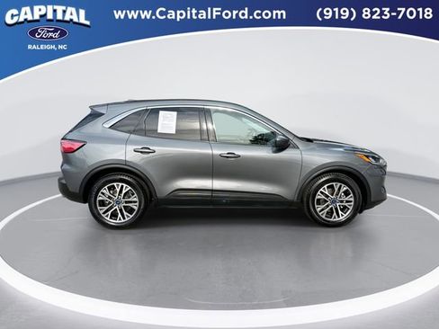 Used 2022 Ford Escape SEL FWD image 9
