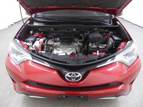 Used 2016 Toyota RAV4 XLE AWD/4WD image 33