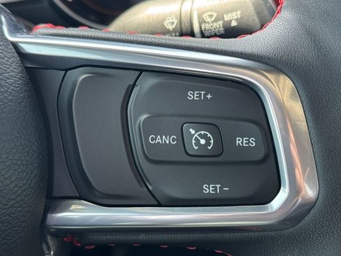 Used 2023 Jeep Gladiator Rubicon w/ LED Lighting Group AWD/4WD image 27