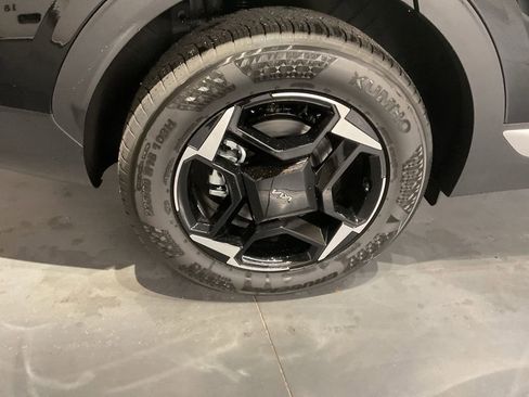 New 2026 Kia Sportage EX image 24