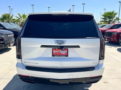 Used 2025 Cadillac Escalade Sport Platinum AWD/4WD image 5