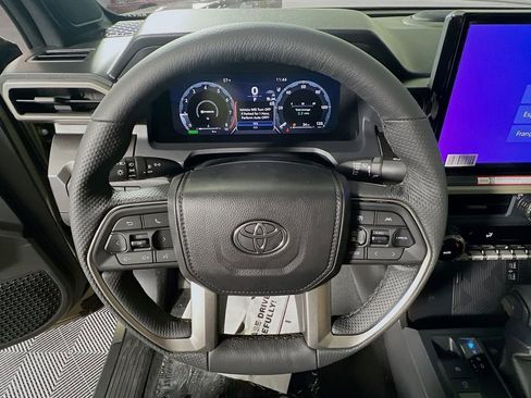 New 2026 Toyota Tacoma TRD Off-Road AWD/4WD image 11