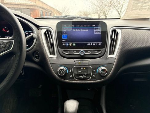Used 2024 Chevrolet Malibu LS image 25