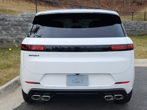 New 2025 Land Rover Range Rover Sport Dynamic SE image 7