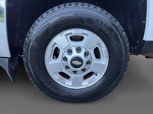 Used 2015 Chevrolet Silverado 2500 LT AWD/4WD image 25
