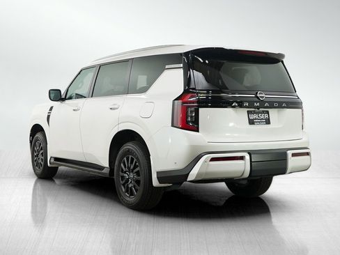 Used 2025 Nissan Armada SV AWD/4WD image 3