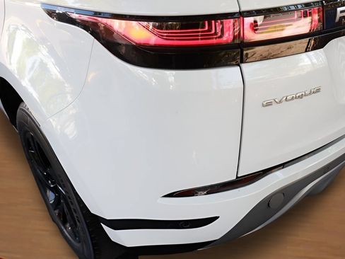 Used 2022 Land Rover Range Rover Evoque S AWD/4WD image 24