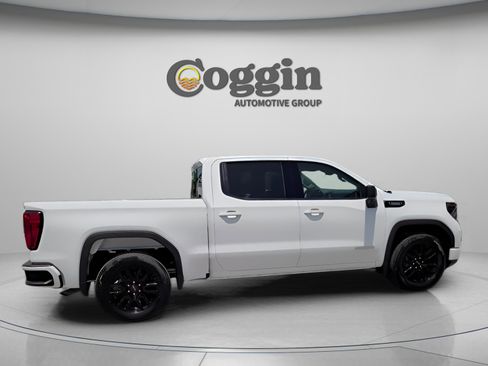 New 2025 GMC Sierra 1500 Elevation image 18
