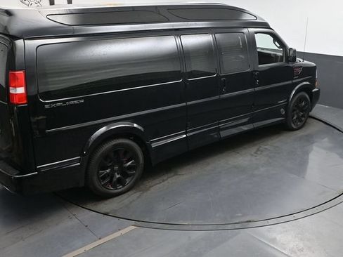 Used 2025 Chevrolet Express 2500 Extended w/ Driver Convenience Package RWD image 46
