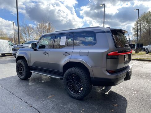 Used 2025 Lexus GX 550 w/ Cold Area Package image 7