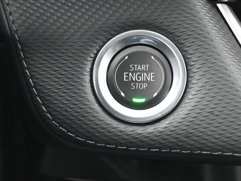 Used 2026 Chevrolet Equinox LT FWD image 28