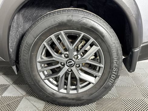 Used 2023 Nissan Rogue S image 36