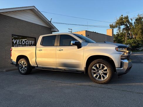Used 2020 Chevrolet Silverado 1500 LT AWD/4WD image 8