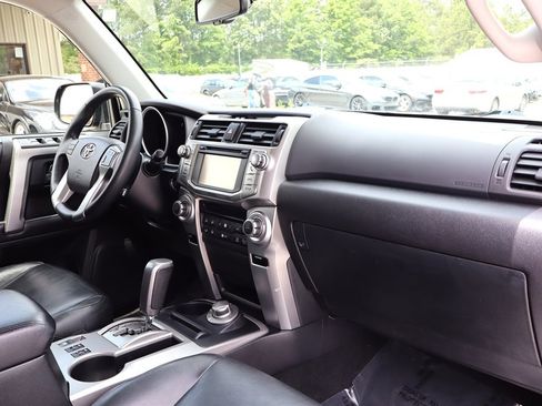 Used 2013 Toyota 4Runner Limited AWD/4WD image 24