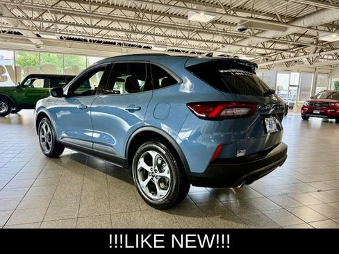 Used 2025 Ford Escape ST-Line Select AWD/4WD image 6
