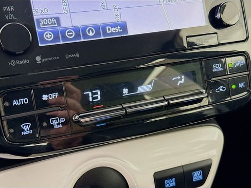 Certified 2016 Toyota Prius Three Touring image 19