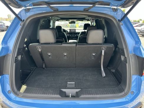 Used 2025 Honda Pilot TrailSport image 13