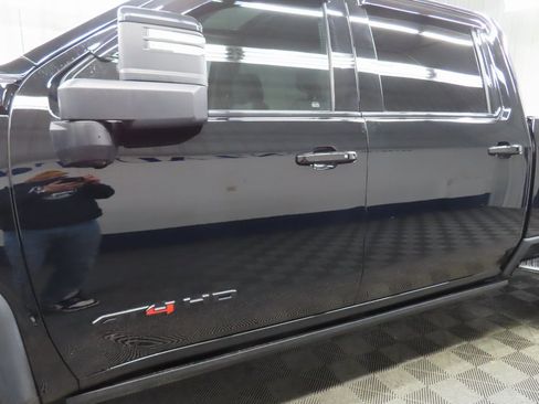 Used 2025 GMC Sierra 2500 AT4 w/ AT4 Premium Plus Package image 53