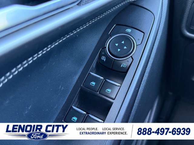 Used 2020 Ford Explorer XLT w/ Equipment Group 202A AWD/4WD image 18
