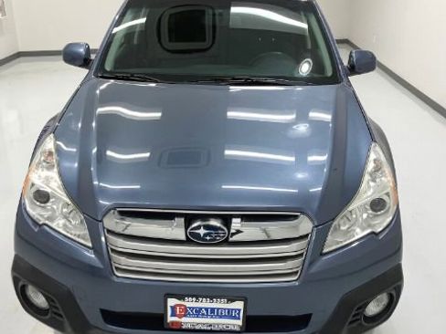 Used 2013 Subaru Outback 2.5i Premium w/ All-Weather Pkg AWD/4WD image 6