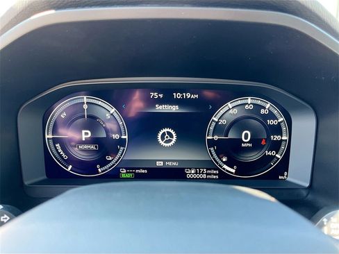 New 2025 Mitsubishi Outlander SEL image 12