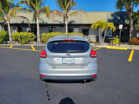 Used 2015 Ford Focus Titanium image 7