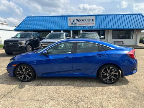 Used 2019 Honda Civic Sport image 8