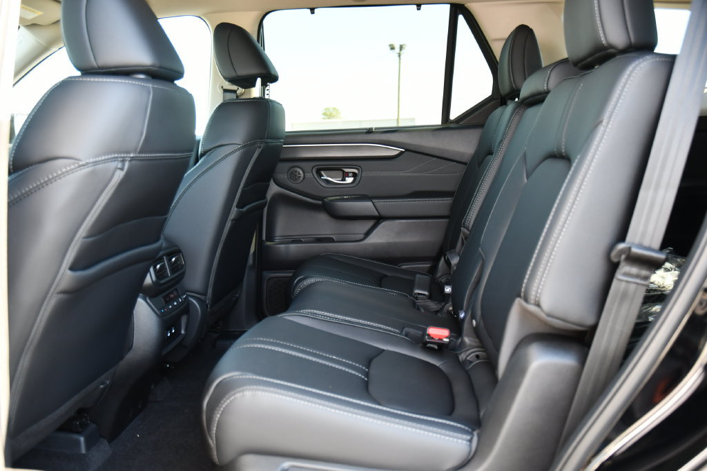 New 2026 Honda Pilot Touring image 19