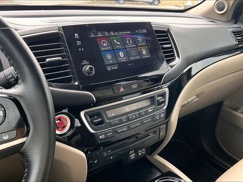 Used 2021 Honda Pilot Touring image 22