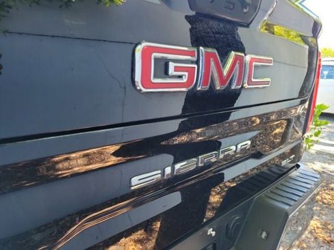 Used 2025 GMC Sierra 1500 SLT RWD image 3