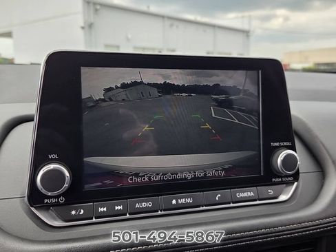 Used 2025 Nissan Rogue SV FWD image 19