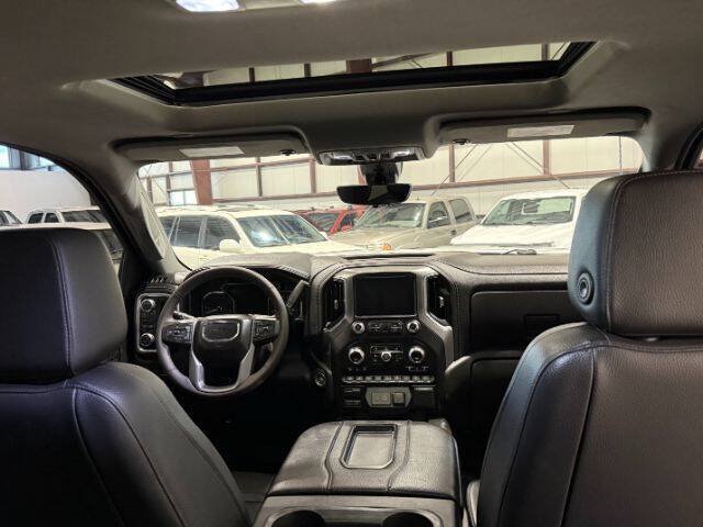 Used 2021 GMC Sierra 3500 Denali w/ Denali Ultimate Package AWD/4WD image 19