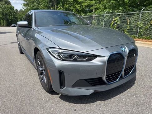 Certified 2023 BMW i4 eDrive40 w/ Premium Package RWD image 3