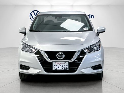 Used 2022 Nissan Versa SV w/ Trunk Package image 8