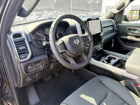 New 2026 RAM 1500 Big Horn AWD/4WD image 14