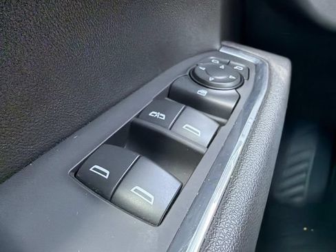 Used 2025 Chevrolet Silverado 1500 LT AWD/4WD image 29