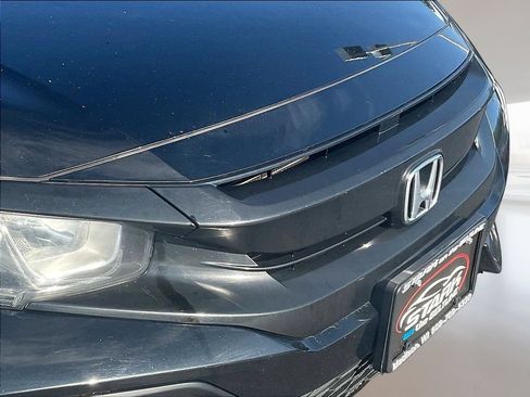 Used 2018 Honda Civic Sport image 30