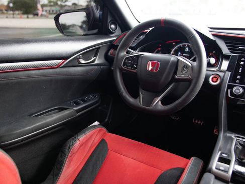 Used 2017 Honda Civic Type R image 36