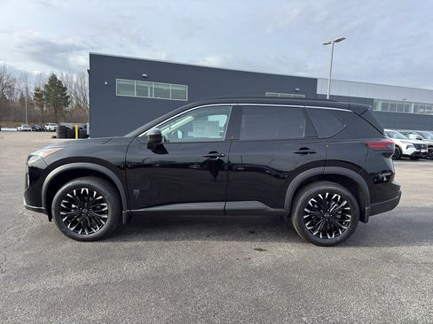 New 2026 Nissan Rogue SV image 7