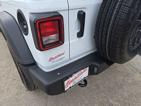 New 2026 Jeep Wrangler Unlimited Sport AWD/4WD image 21