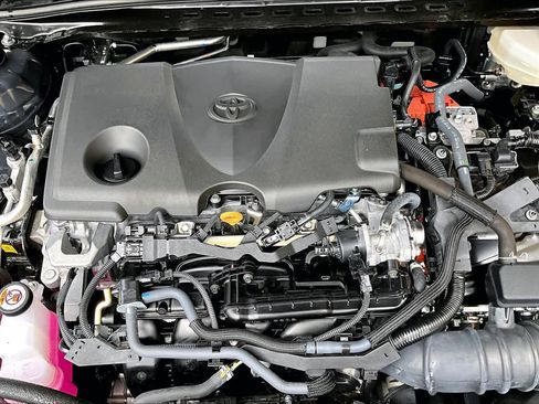 Used 2025 Toyota Camry SE w/ Multimedia Upgrade Package FWD image 33